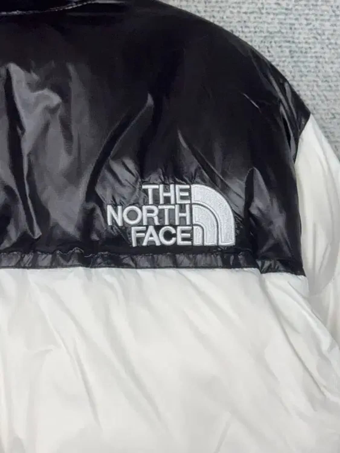 [새상품]노스페이스 화이트 로고 크롭 패딩 S 상품이미지9