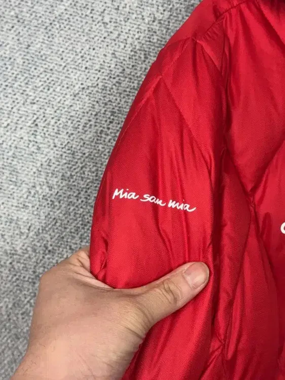 아디다스 바이에른 뮌헨 레드 덕다운 패딩 L 상품이미지10