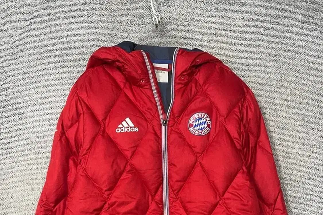아디다스 바이에른 뮌헨 레드 덕다운 패딩 L 상품이미지3