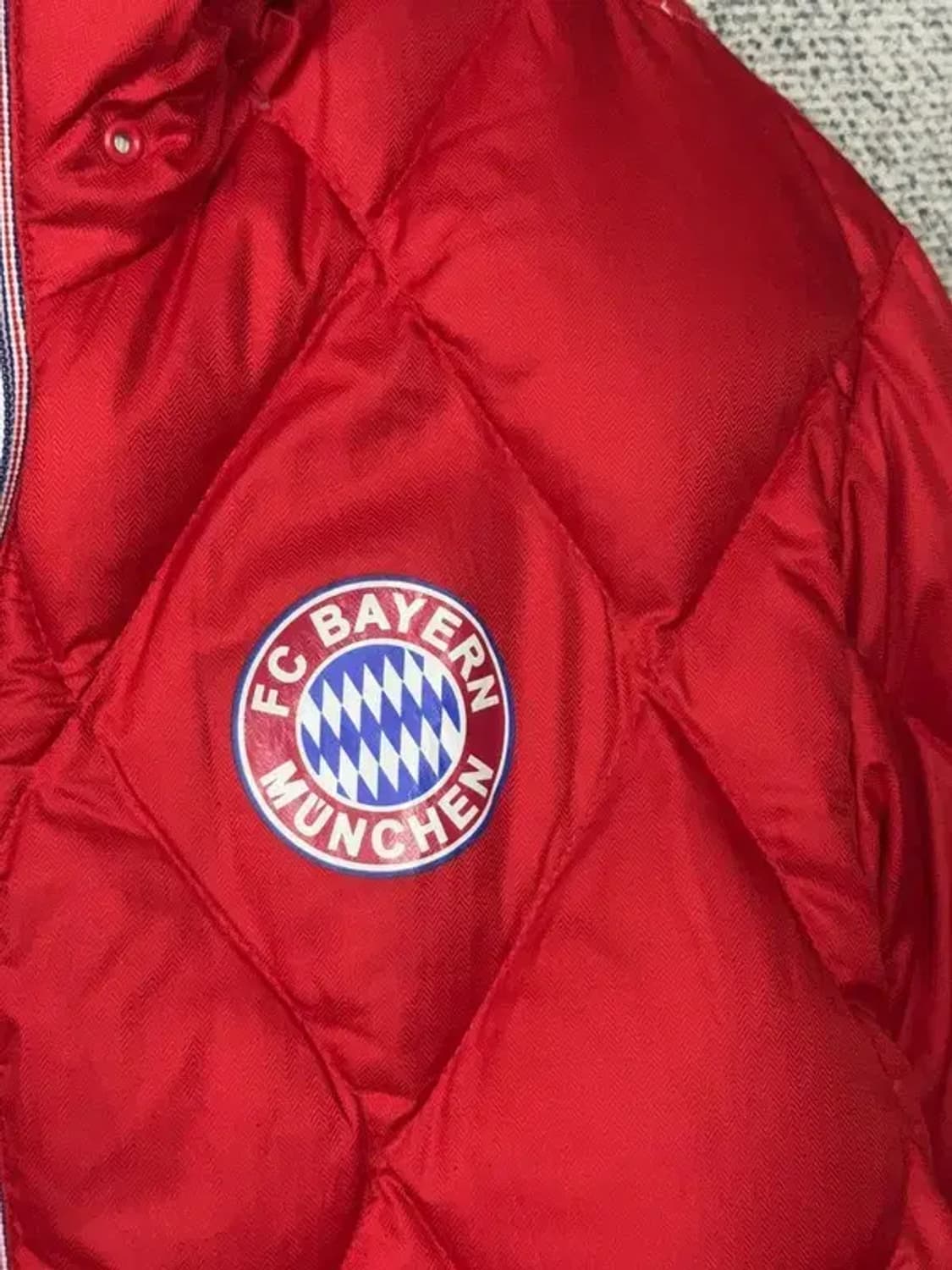 아디다스 바이에른 뮌헨 레드 덕다운 패딩 L 상품이미지7