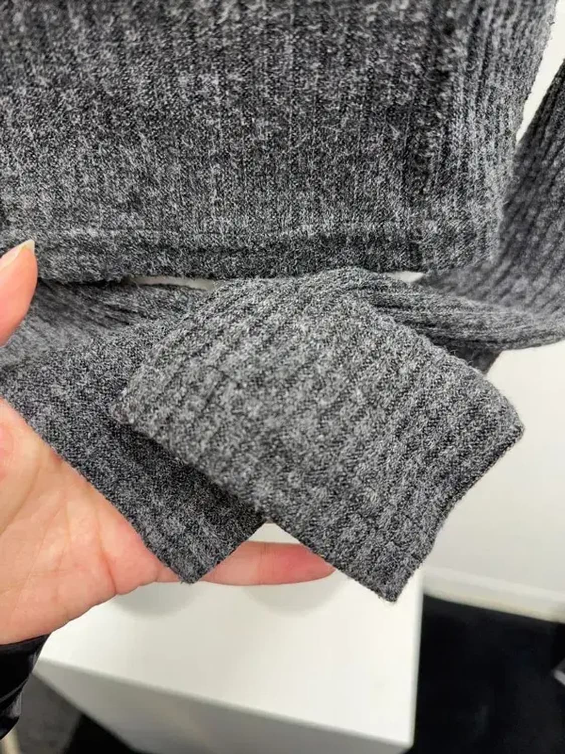 챠콜 크롭 단추 롱슬리브 상품이미지7