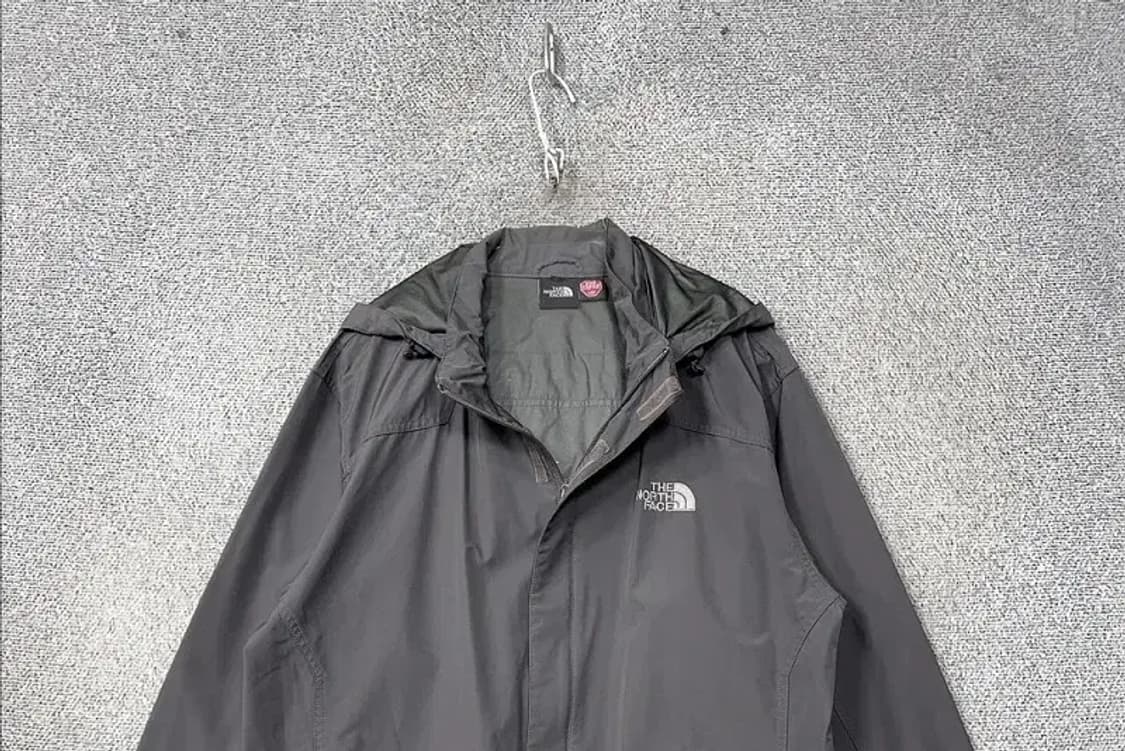 노스페이스 그레이 로고 테크웨어 바람막이 XL 상품이미지3