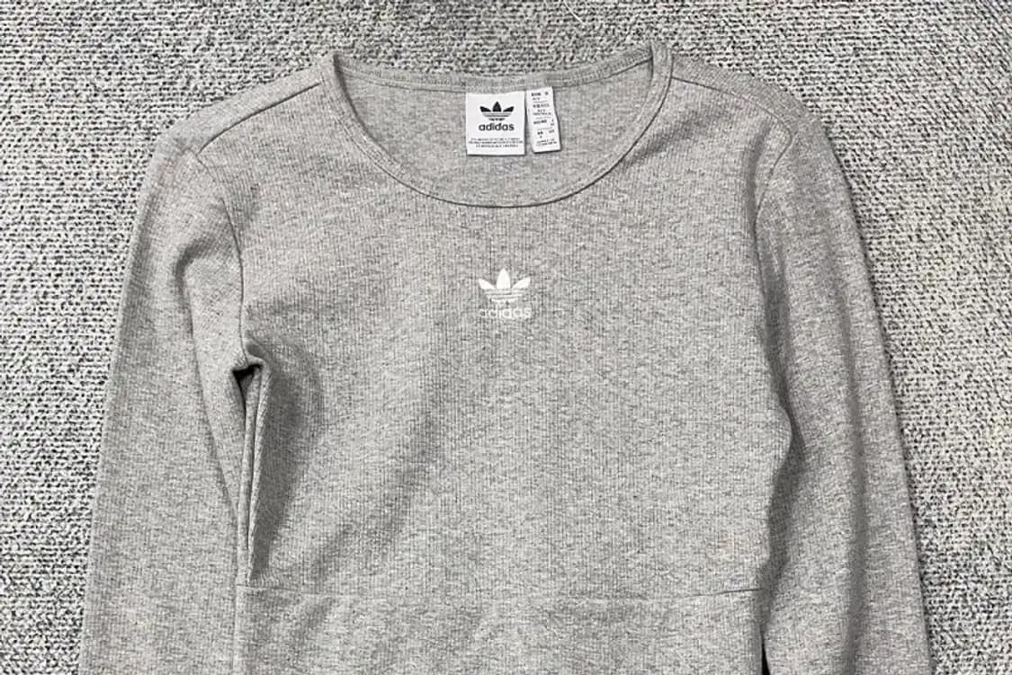 아디다스 불꽃 센터 로고 크롭 긴팔티 S 상품이미지3