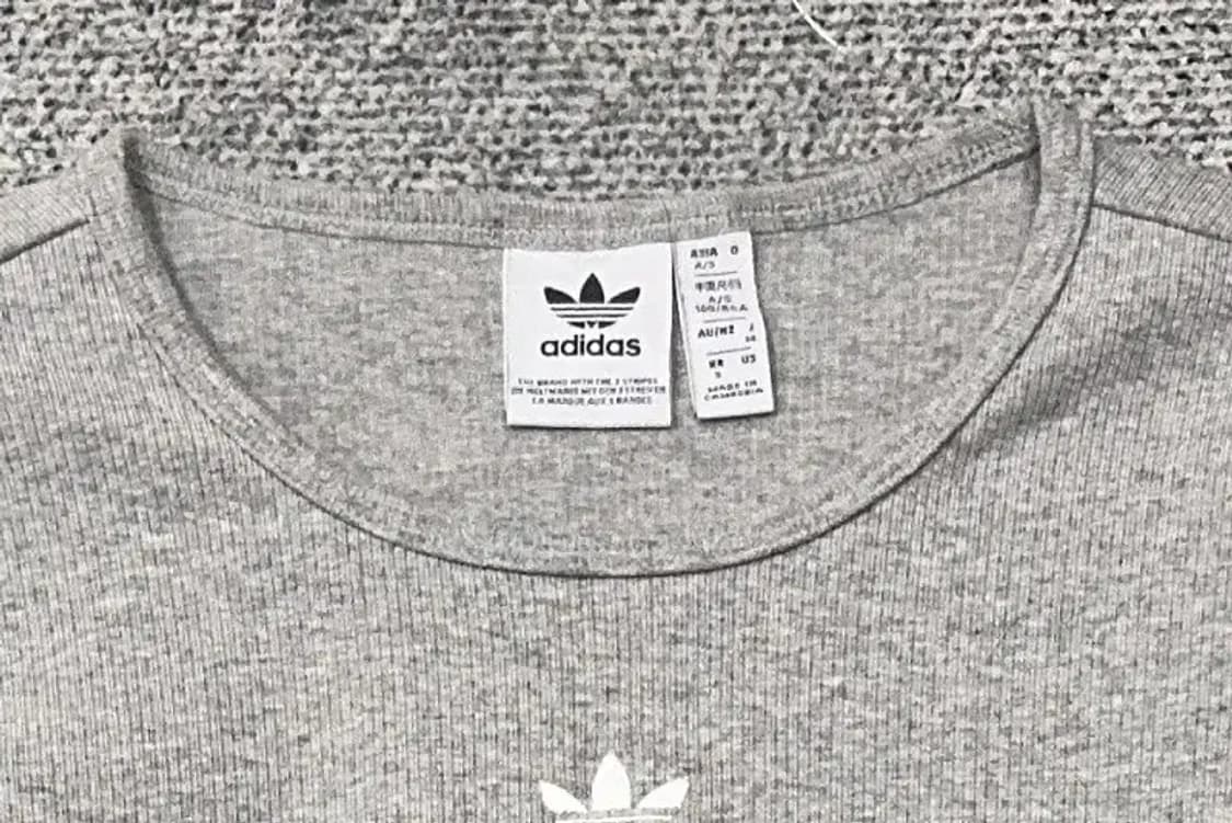 아디다스 불꽃 센터 로고 크롭 긴팔티 S 상품이미지5