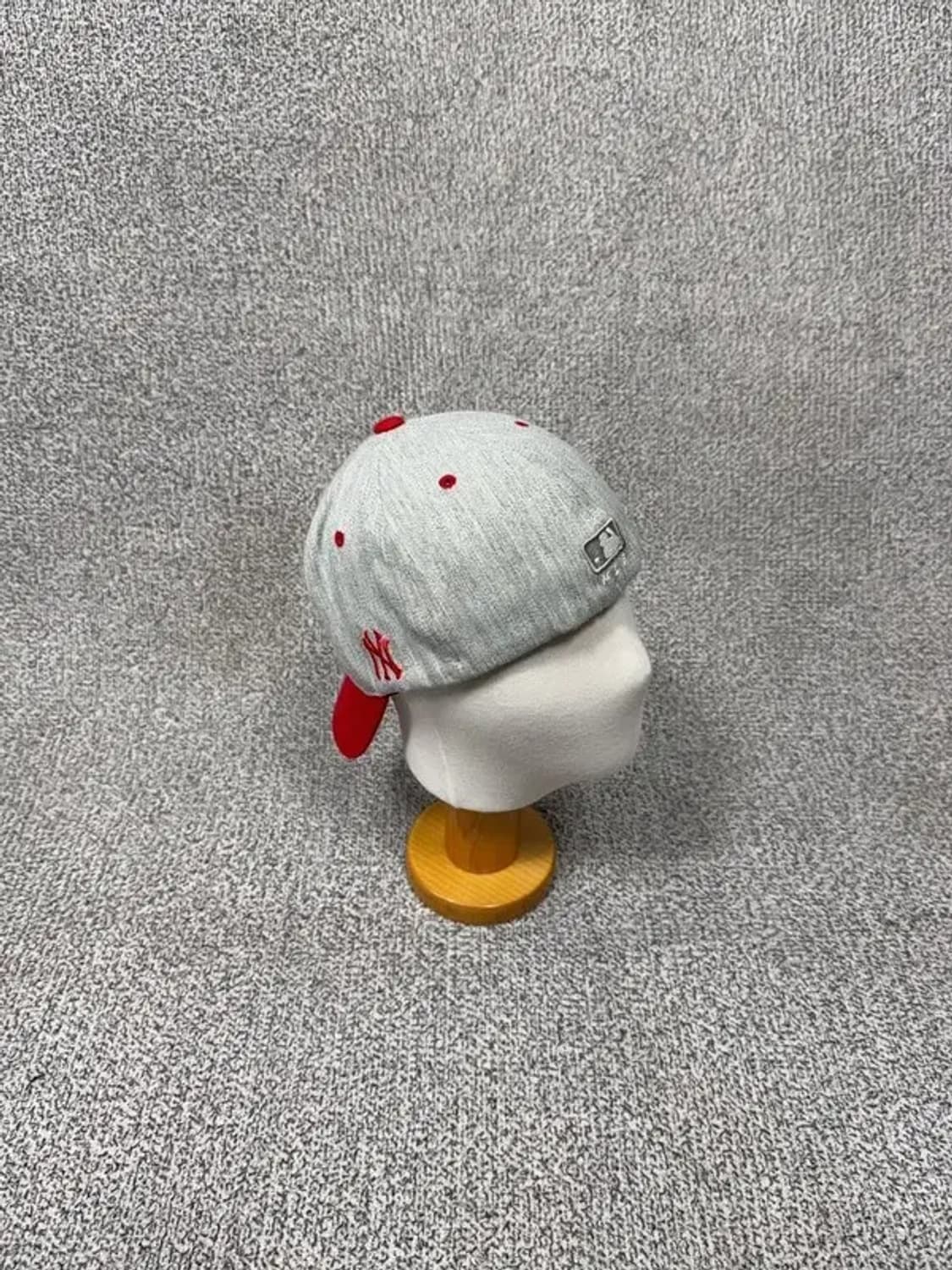 엠엘비 뉴욕양키즈 라이트 그레이 볼캡 XS-S 상품이미지3