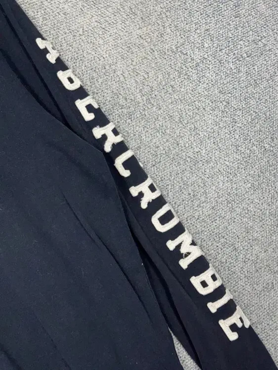 아베크롬비 프린팅 네이비 롱슬리브 긴팔티 M 상품이미지5