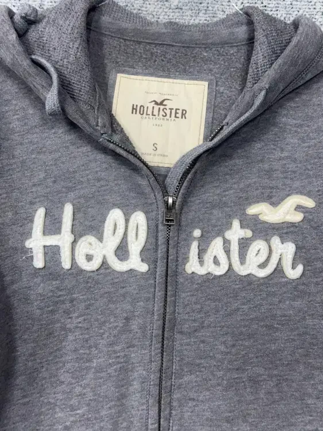 홀리스터 Y2K 자수 로고 그레이 후드 집업 S 상품이미지5