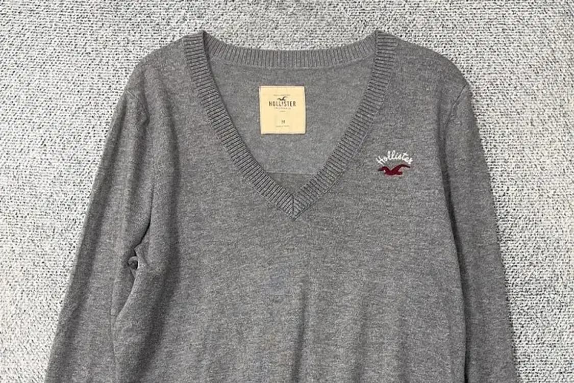 홀리스터 그레이 로고 브이넥 니트 M 상품이미지3