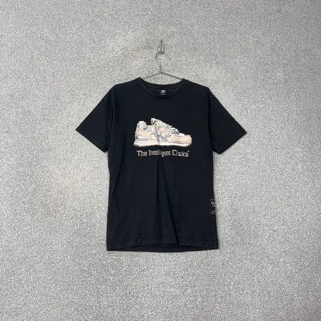 뉴발란스 스키커즈 프린팅 반팔티 S 상품이미지1