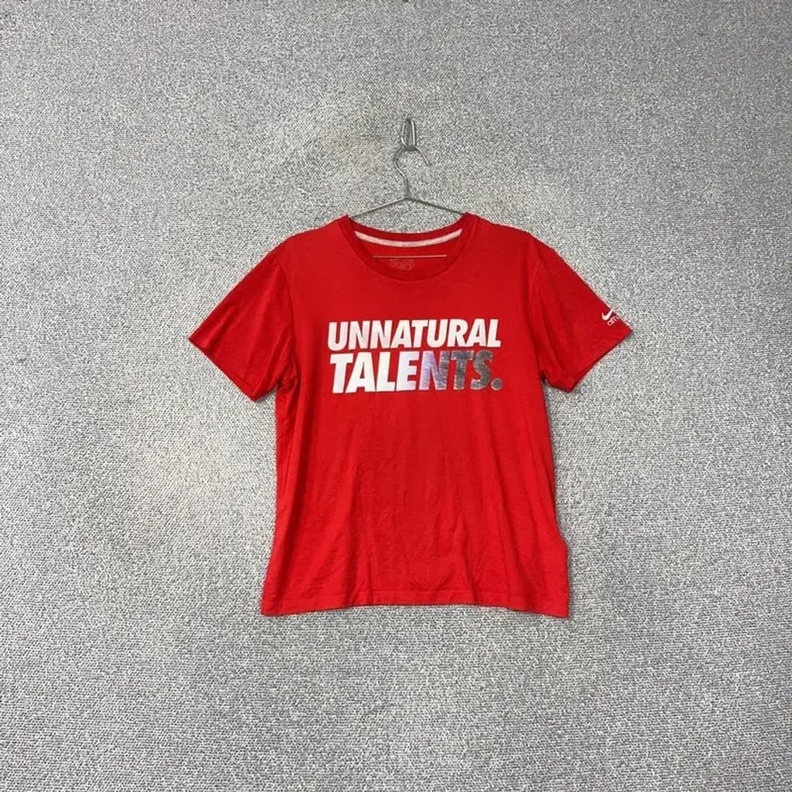 나이키 프린팅 레드 반팔티 S 상품이미지1