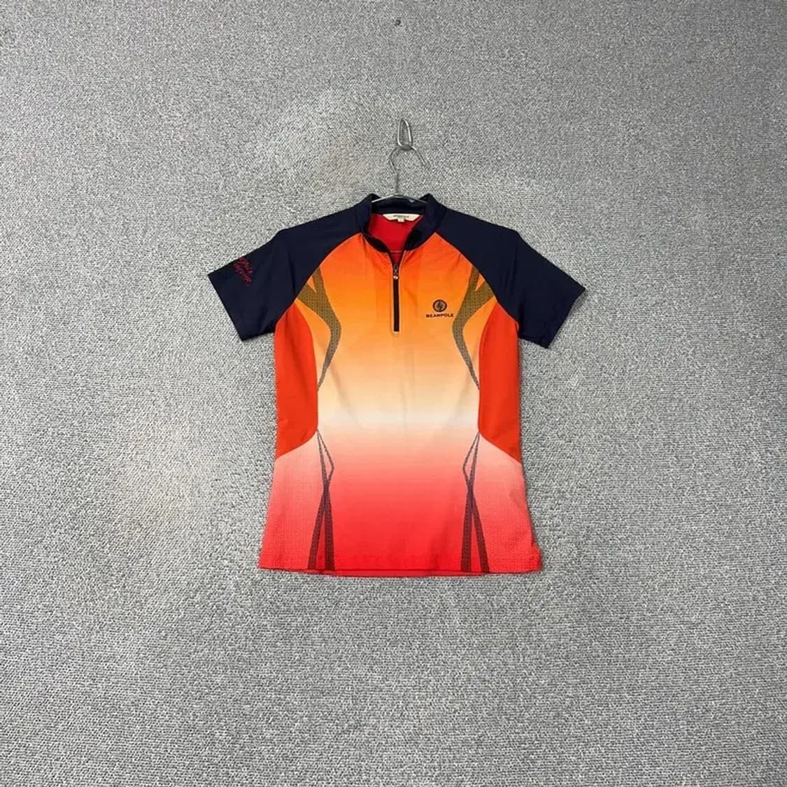 빈폴 아웃도어 여성 기능성 반집업 반팔티 90 상품이미지1