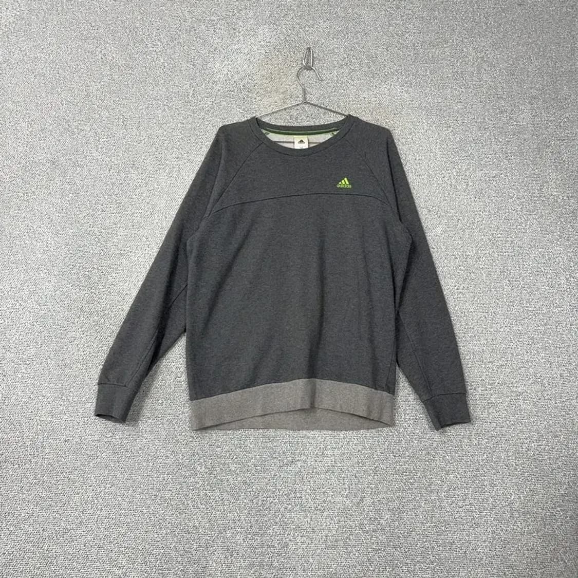 아디다스 그레이 로고 캐주얼 오버핏 맨투맨 105 상품이미지1