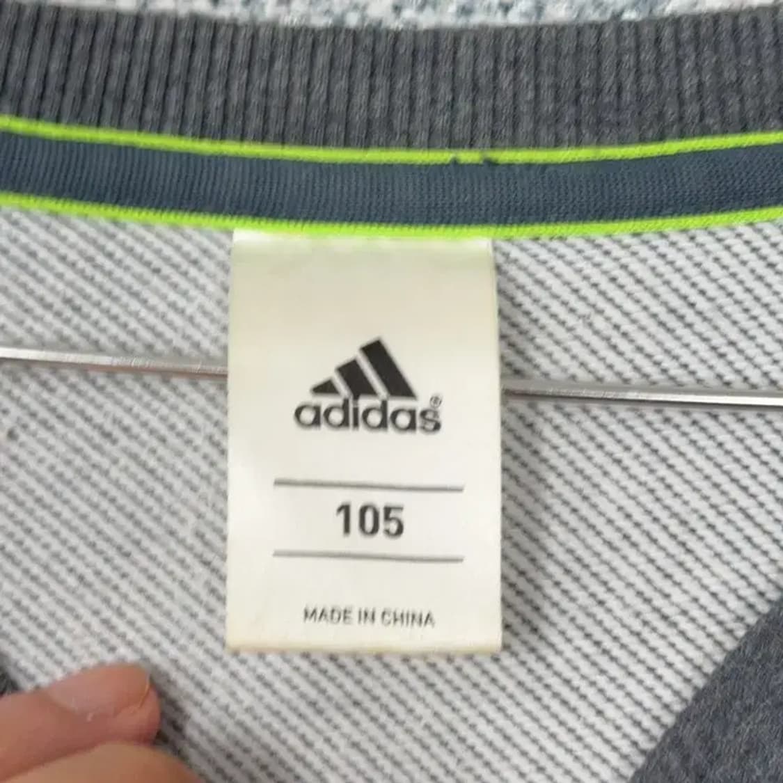 아디다스 그레이 로고 캐주얼 오버핏 맨투맨 105 상품이미지3