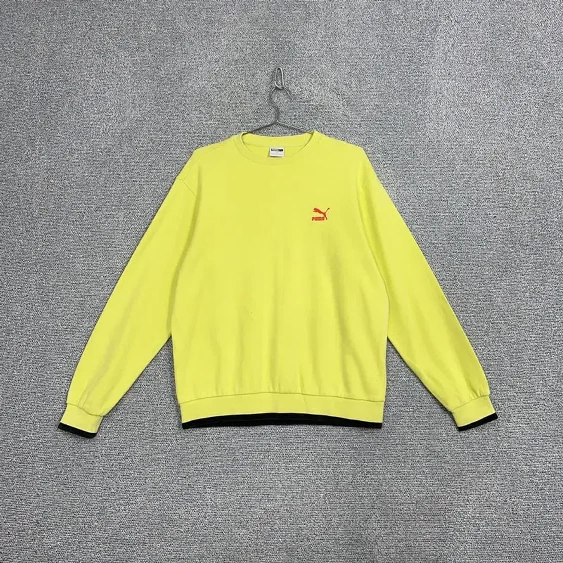 푸마 로고 형광 오버핏 맨투맨 S 상품이미지1