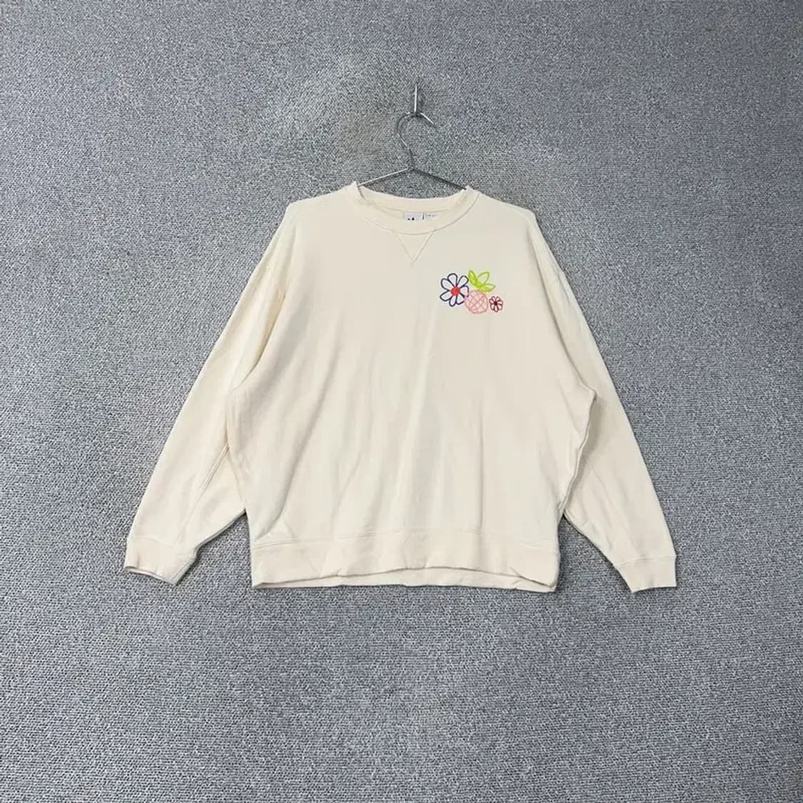 아디다스 플라워 자수 스웻셔츠 맨투맨 XS 상품이미지1