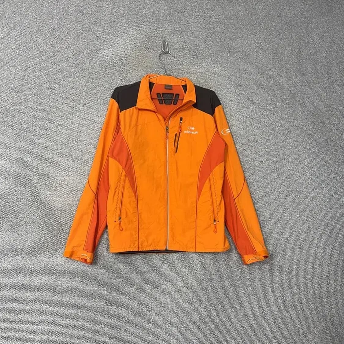 아이더 오렌지 등산 바람막이 L 상품이미지1