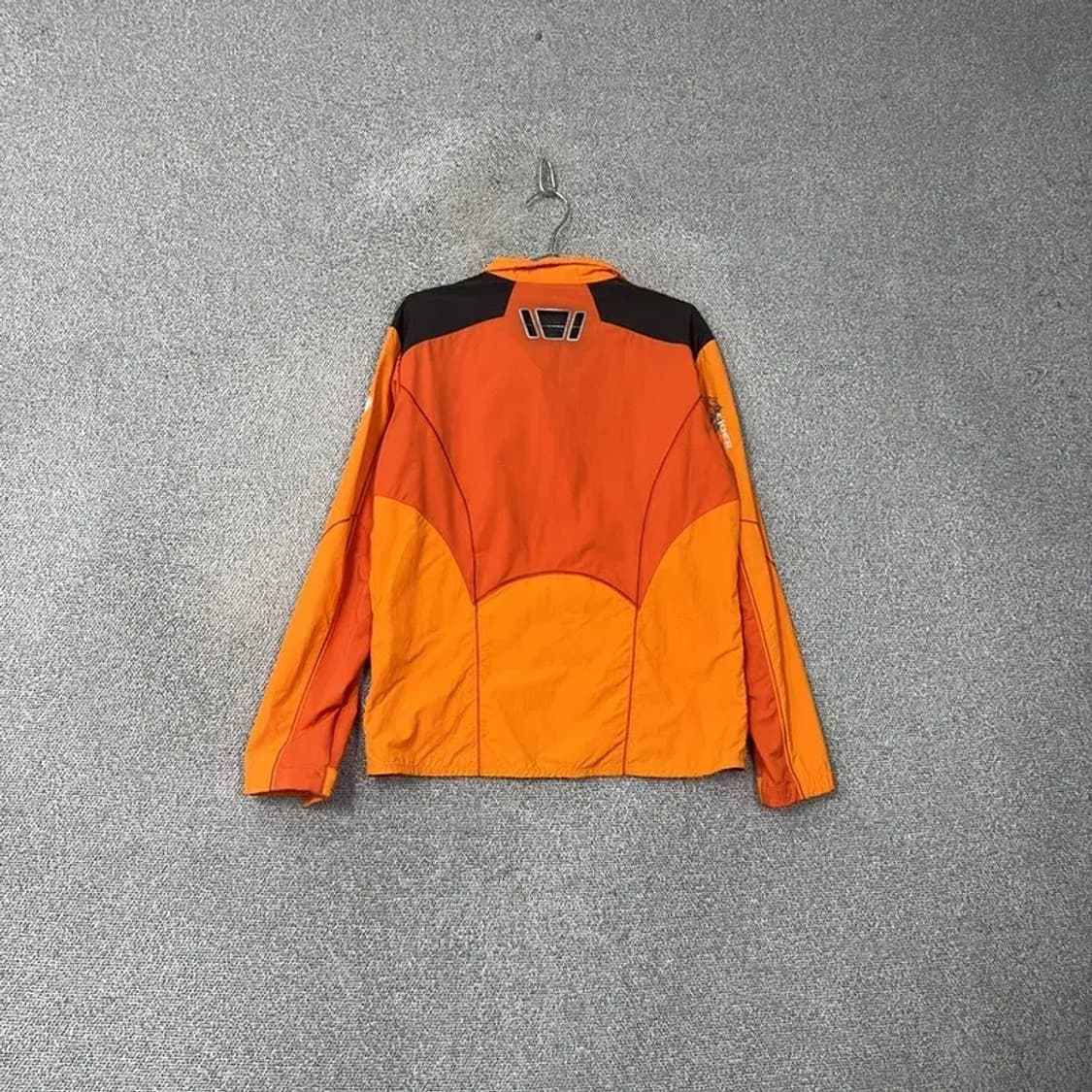 아이더 오렌지 등산 바람막이 L 상품이미지2