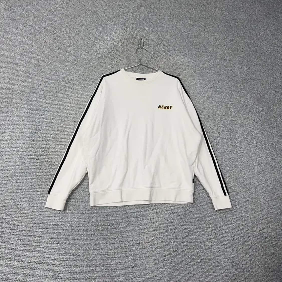 널디 사이드 화이트 맨투맨 L 상품이미지1