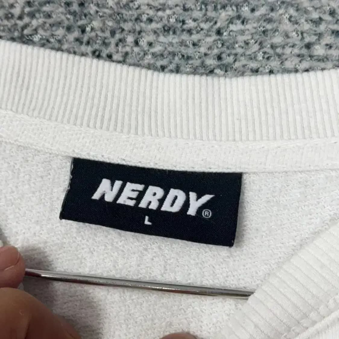 널디 사이드 화이트 맨투맨 L 상품이미지3