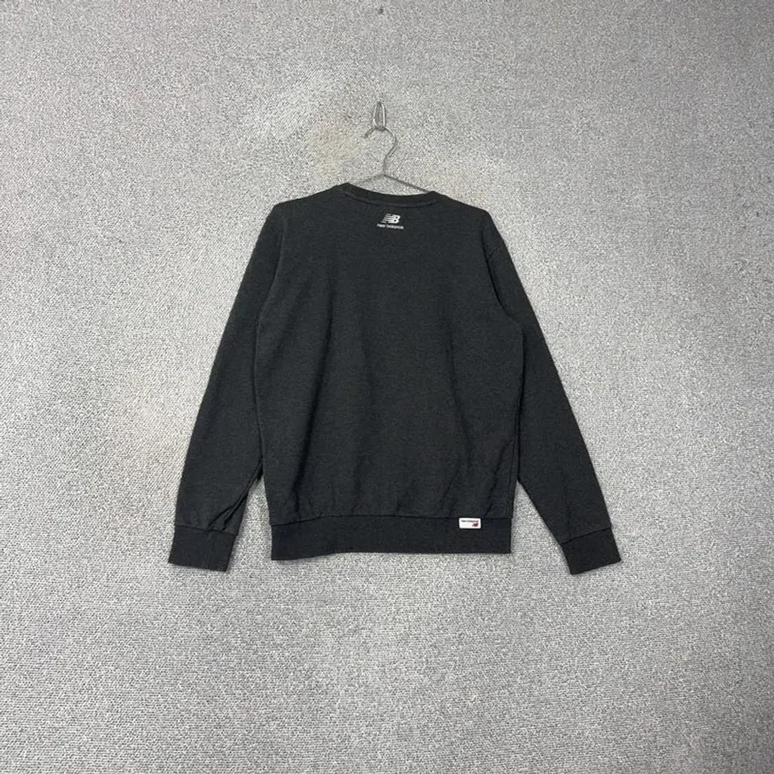 뉴발란스 차콜 로고 프린팅 맨투맨 L 상품이미지2