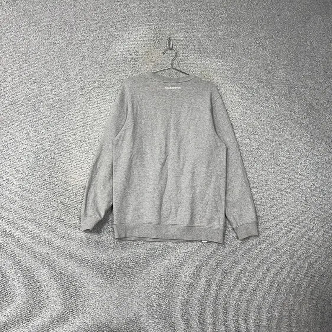 뉴발란스 그레이 로고 맨투맨 95 상품이미지2