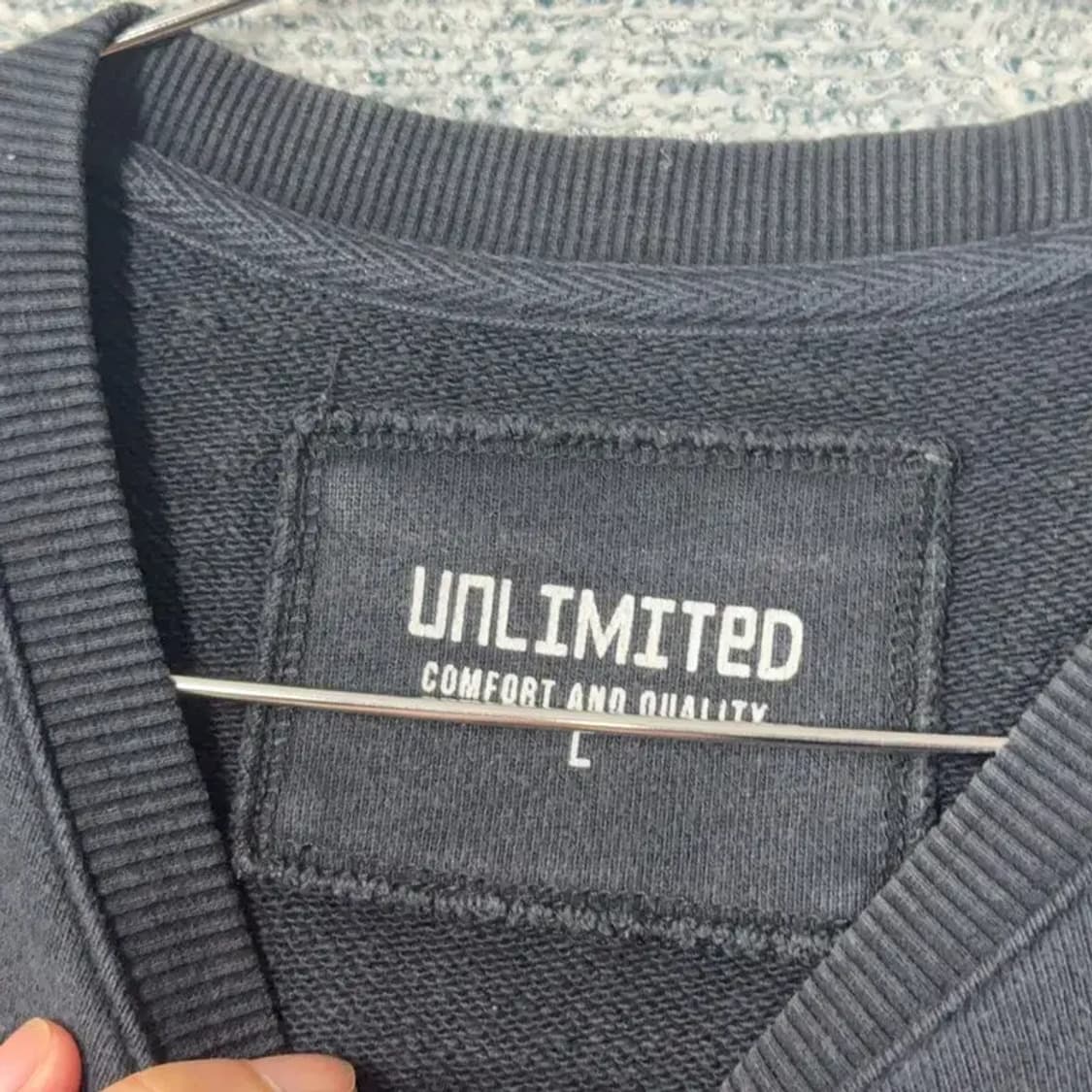 언리밋 로고 맨투맨 L 상품이미지3