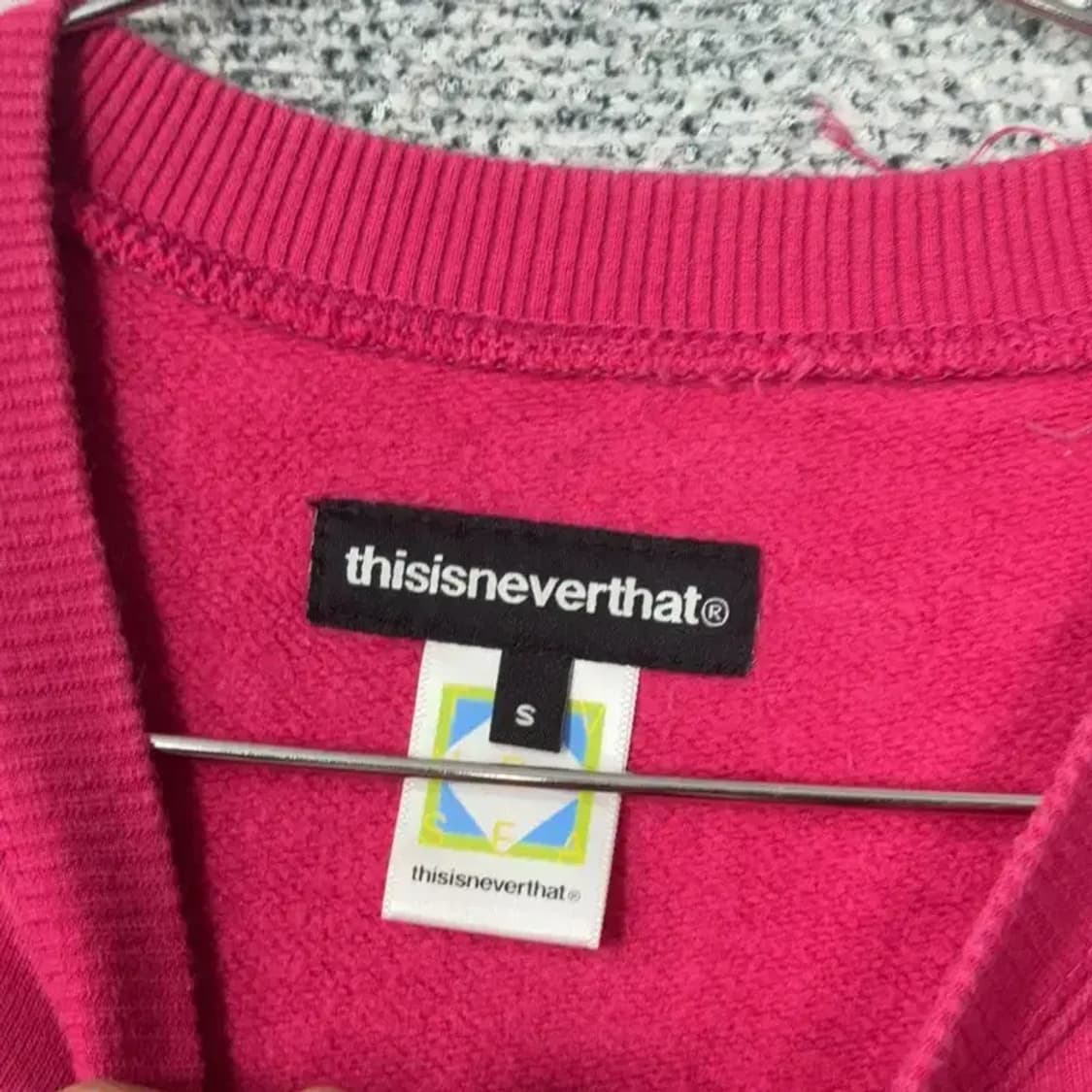 디스이즈네버댓 프린팅 핑크 맨투맨 S 상품이미지3