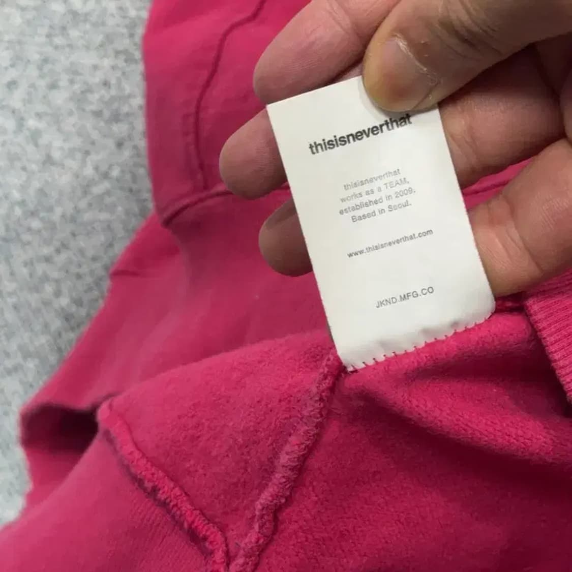 디스이즈네버댓 프린팅 핑크 맨투맨 S 상품이미지4