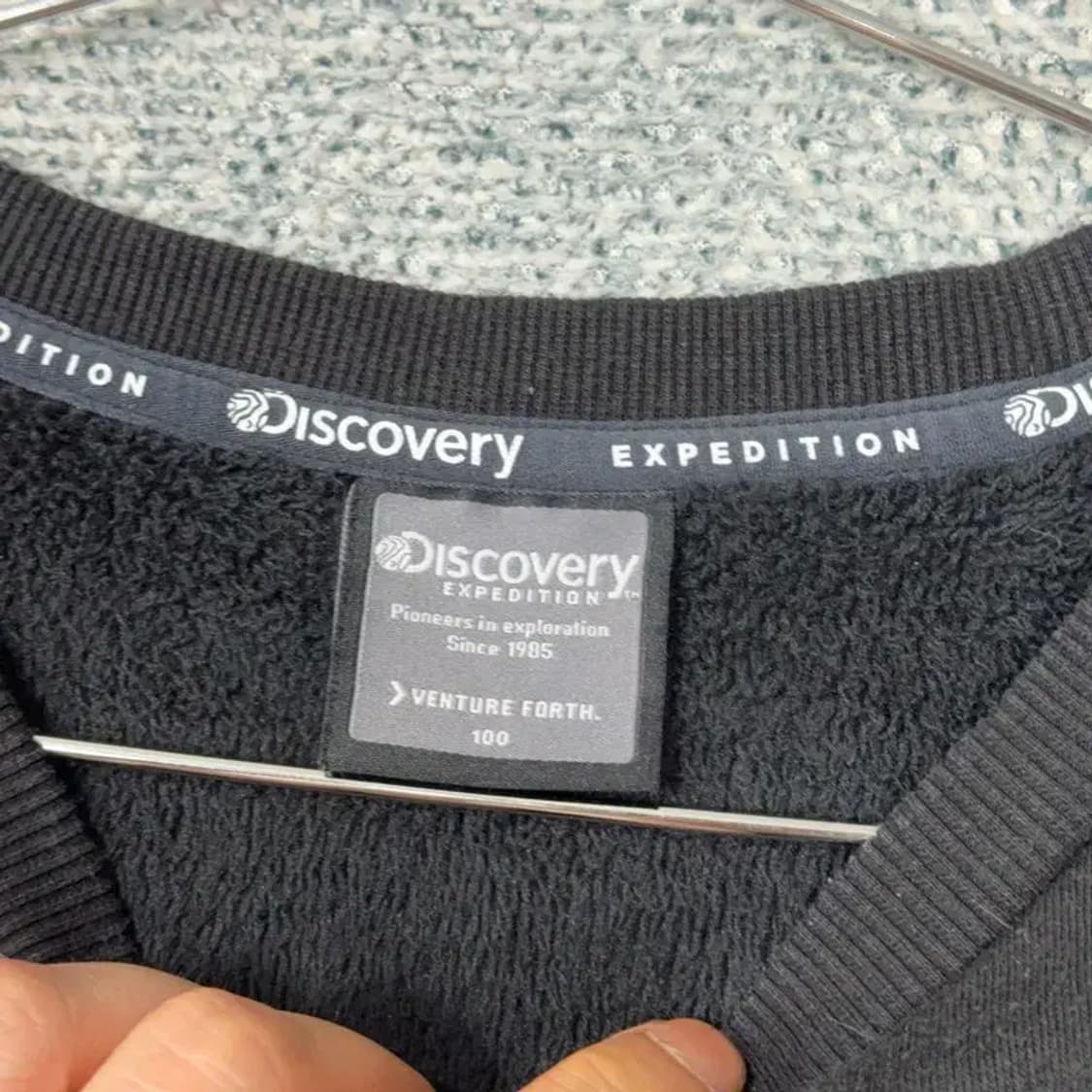 디스커버리 백프린팅 맨투맨 100 상품이미지3