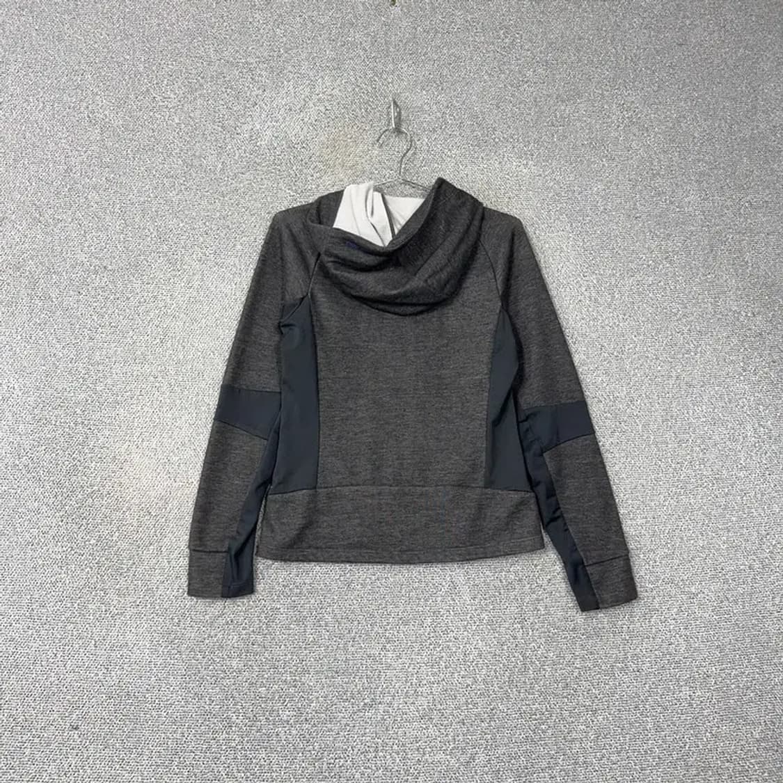 뉴발란스 그레이 기능성 후드집업 90 상품이미지2