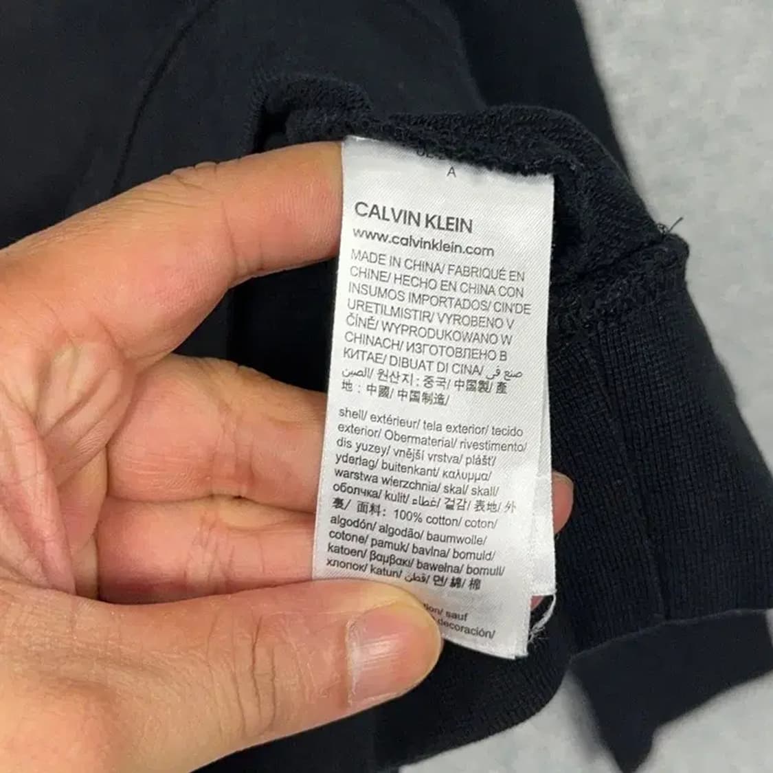 캘빈클라인 박스 프린팅 블랙 맨투맨 L 상품이미지4