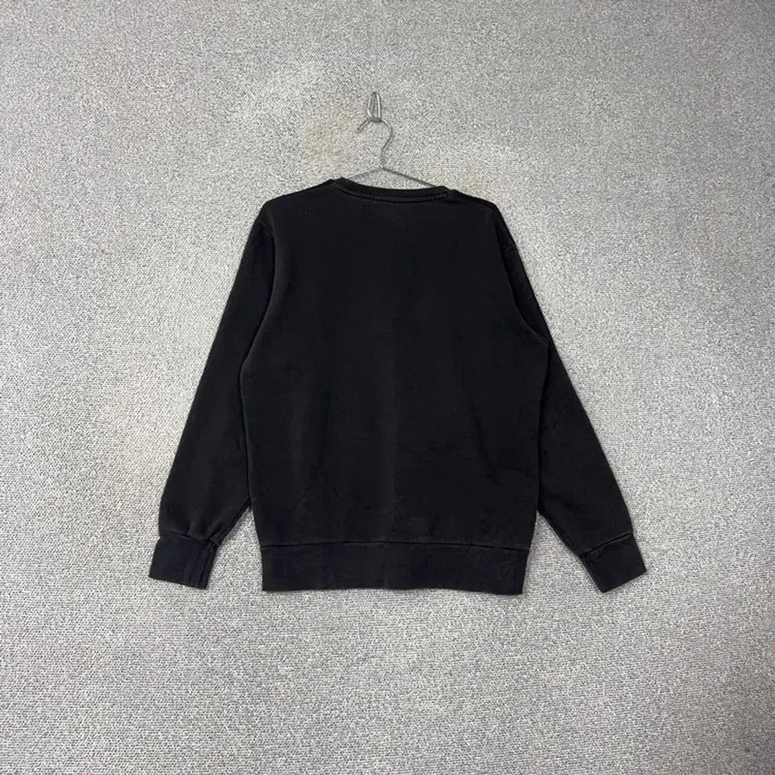 아디다스 삼각로고 올블랙 맨투맨 L 상품이미지2