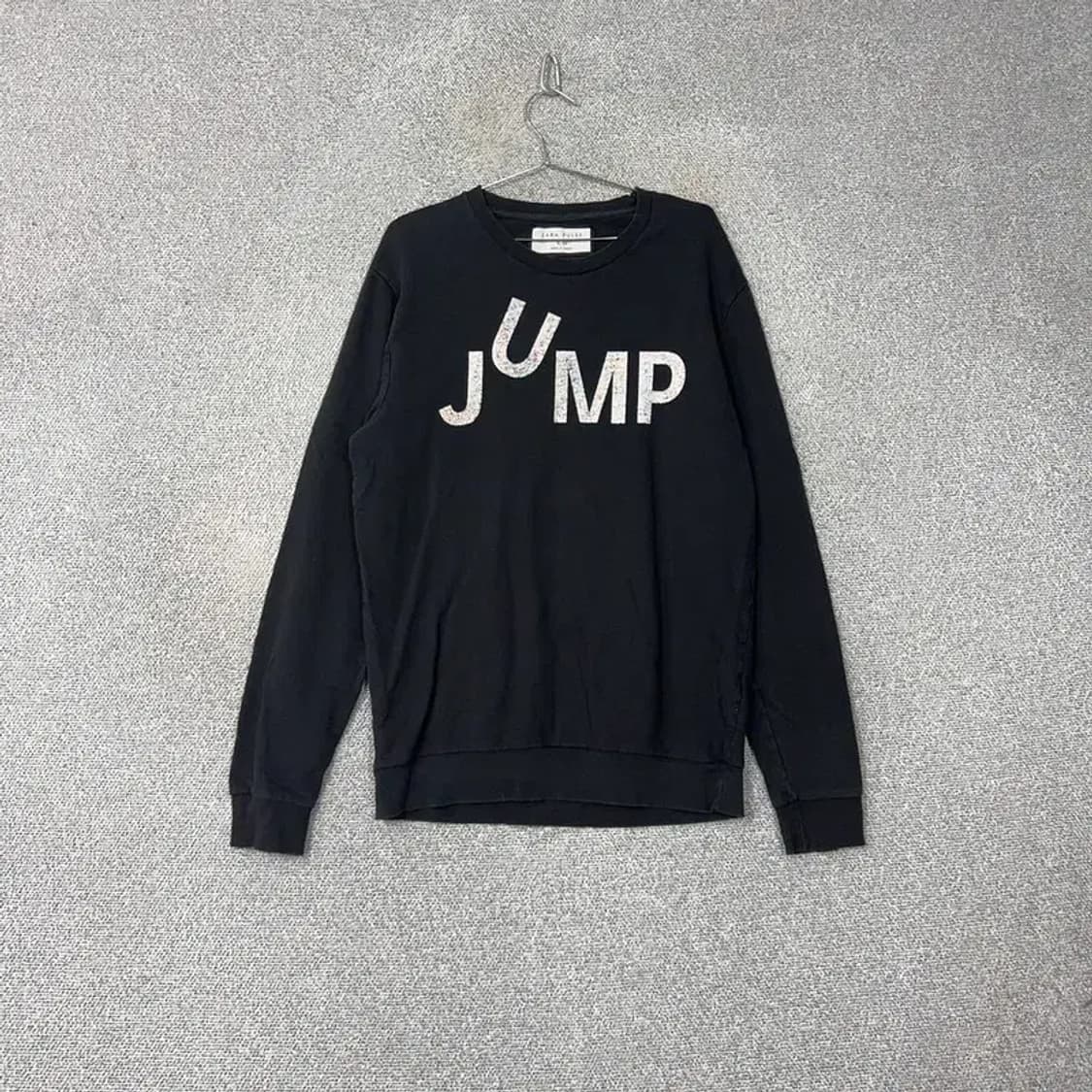 자라 프린팅 블랙 맨투맨 XL 상품이미지1