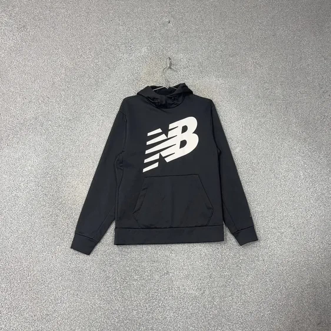 뉴발란스 빅프린팅 기능성 블랙 후드티 S 상품이미지1
