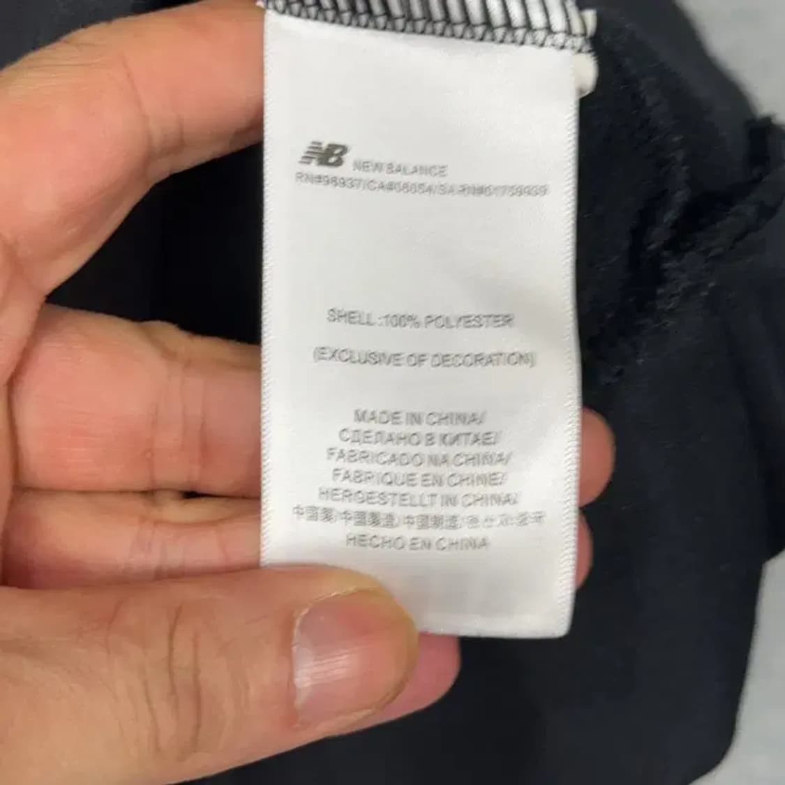 뉴발란스 빅프린팅 기능성 블랙 후드티 S 상품이미지4