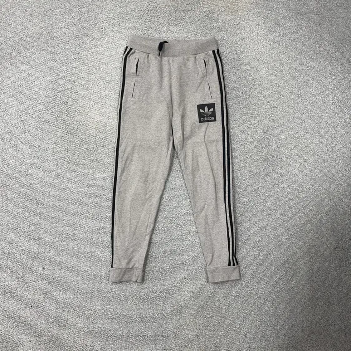 아디다스 박스로고 그레이 삼선 조거팬츠 95 상품이미지1