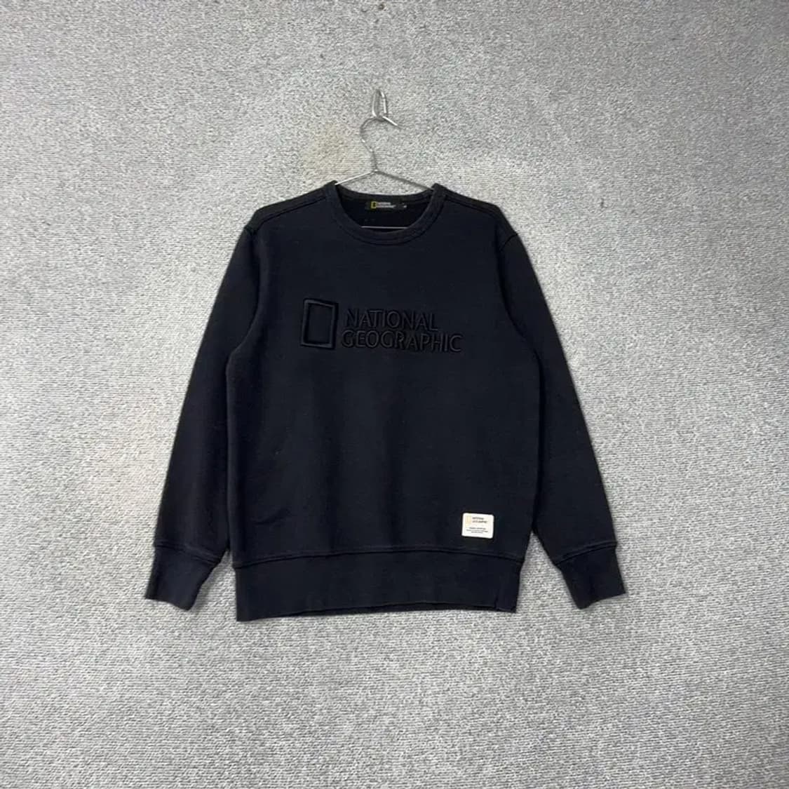내셔널지오그래픽 로고 블랙 맨투맨 M 상품이미지1