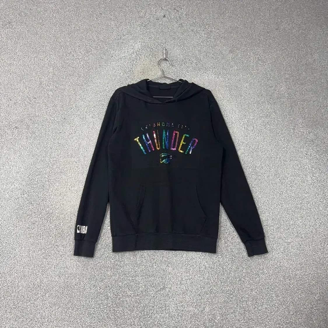 NBA 썬더 레인보우 프린팅 로고 블랙 후드티 M 상품이미지1