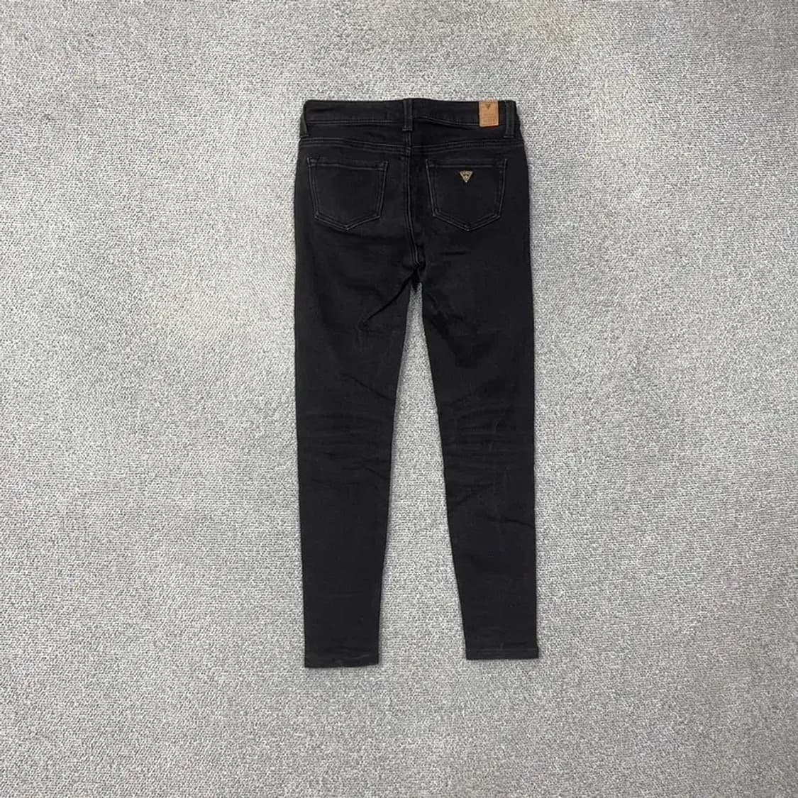 게스 삼각로고 스판 흑청 스키니진 25 상품이미지2
