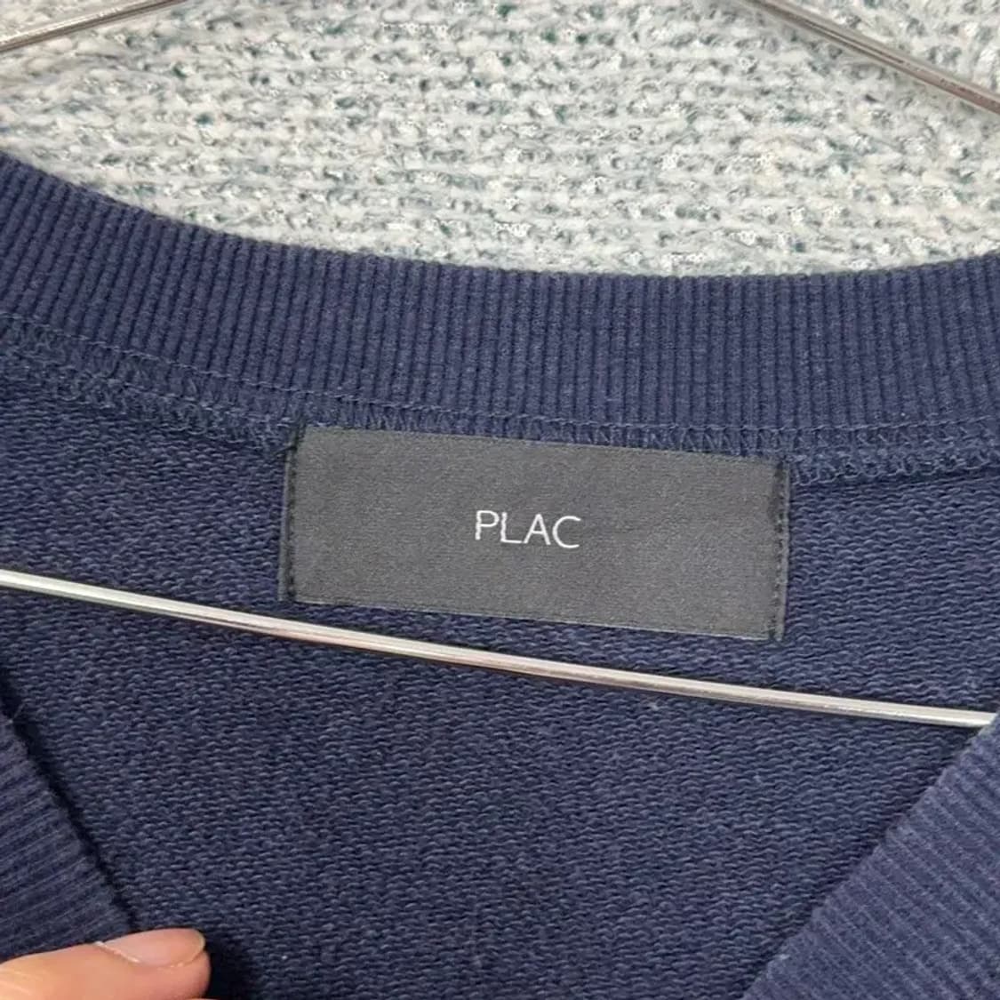 플랙 캐주얼 스펠로고 네이비 맨투맨 105 상품이미지3