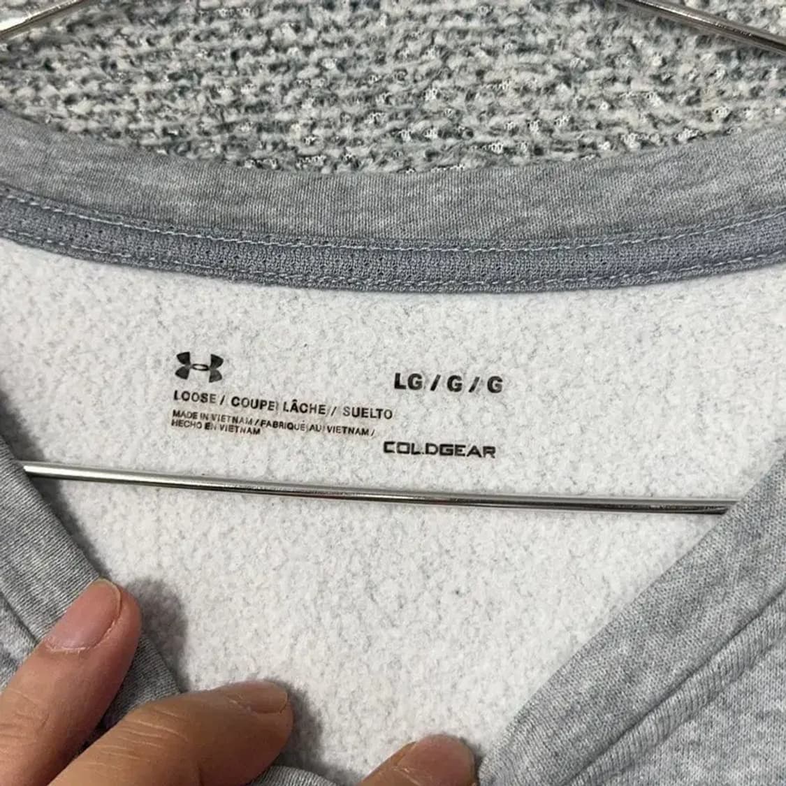 언더아머 센터로고 오버핏 라이트 그레이 남성 맨투맨 L 상품이미지3