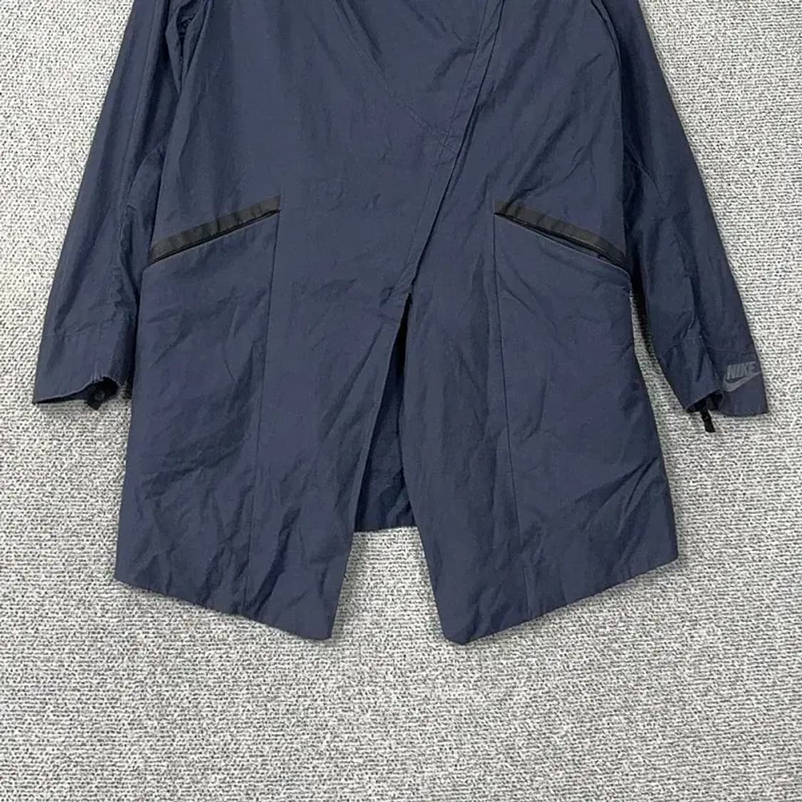 나이키 여성 네이비 코트 바람막이 S 상품이미지4
