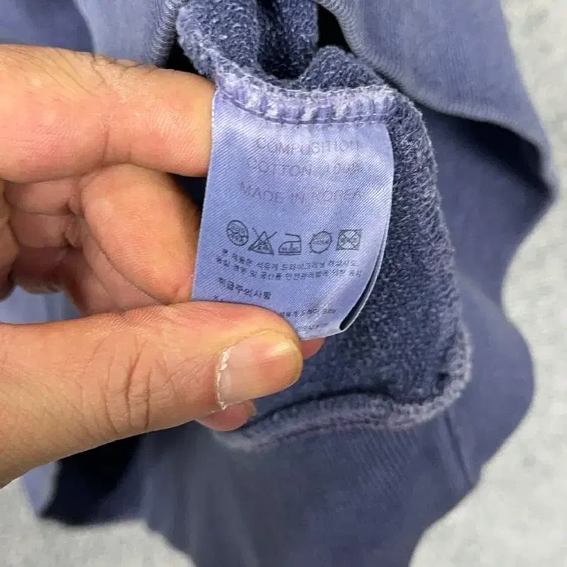 킵잇와이들 피그먼트 백로고 맨투맨 M 상품이미지4