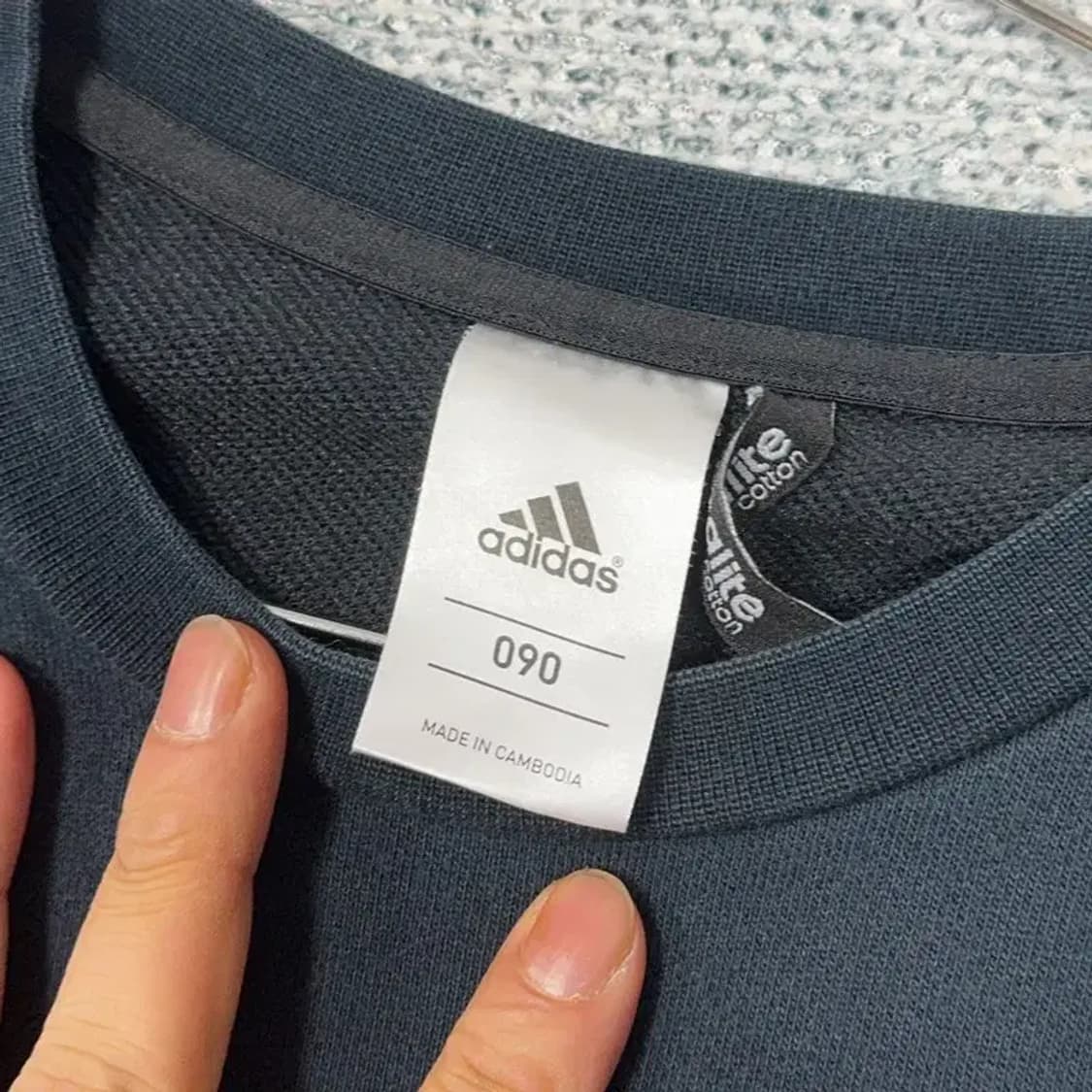 아디다스 프린팅 로고 맨투맨 S 상품이미지3