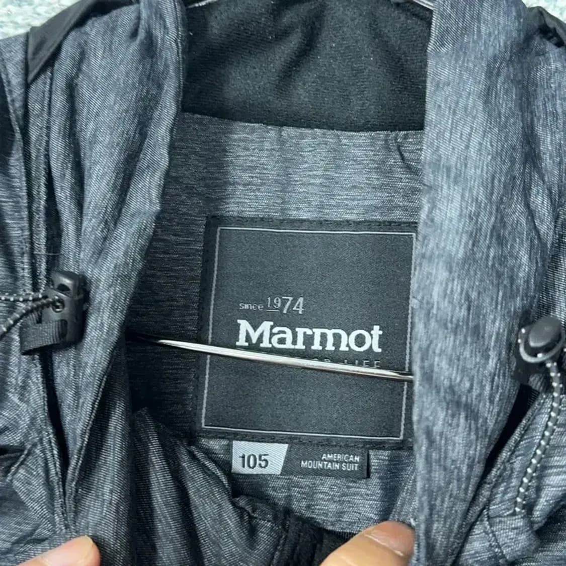 마모트 캐주얼 그레이 투톤 로고 기능성 운동 후드 바람막이 105 상품이미지3