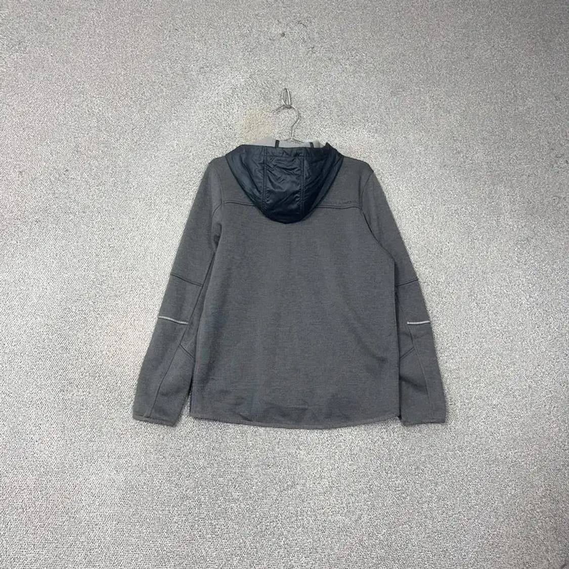언더아머 기능성 로고 그레이 후드집업 M 상품이미지2