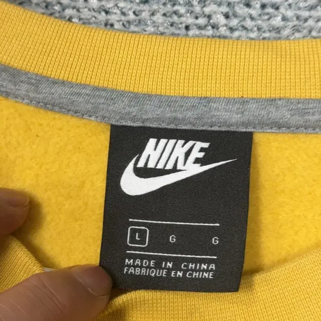 나이키 스우시 옐로우 맨투맨 L 상품이미지3