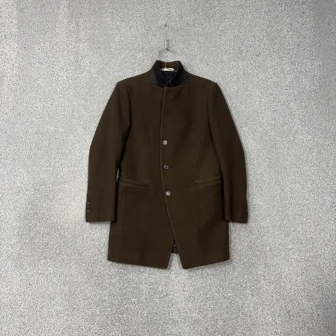 코모도 스퀘어 브라운 3버튼 클래식 남성 싱글 코트 95 상품이미지1