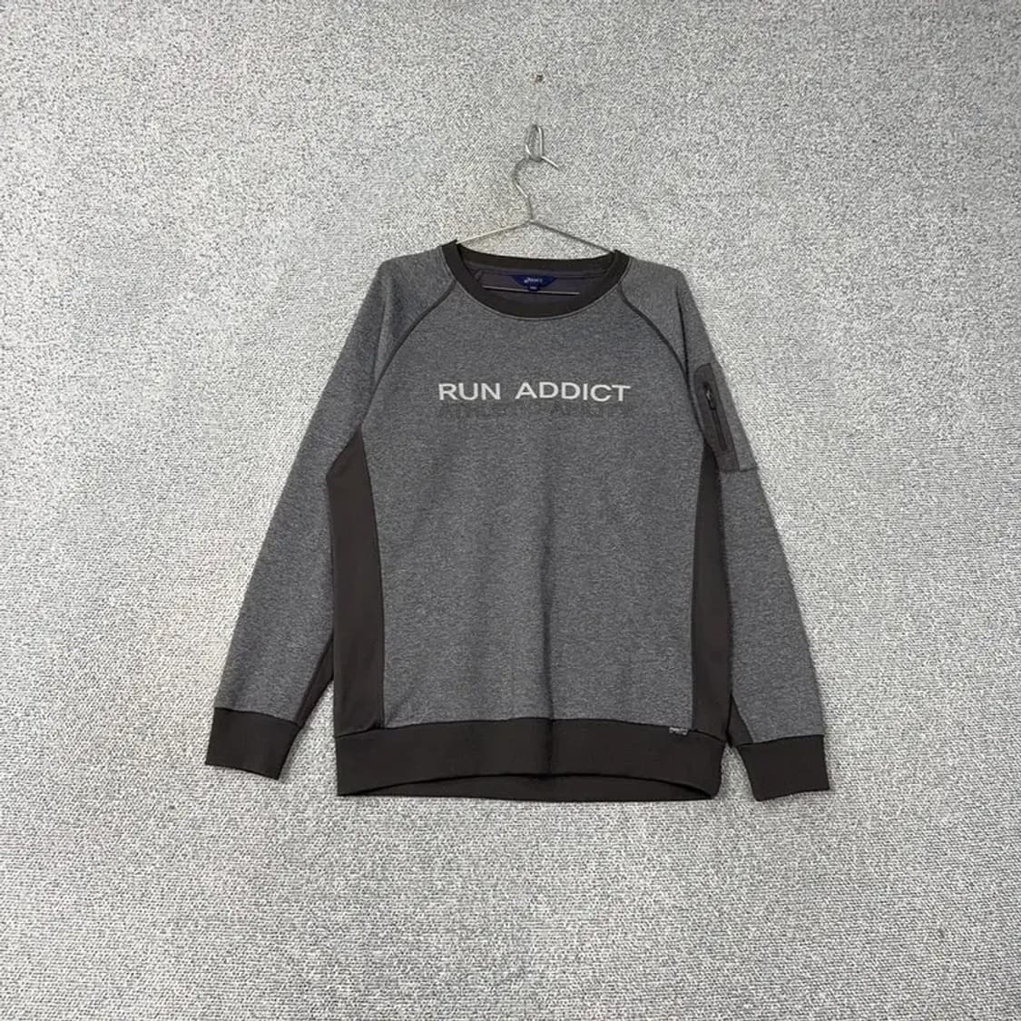 아식스 기능성 프린팅 그레이 맨투맨 100 상품이미지1