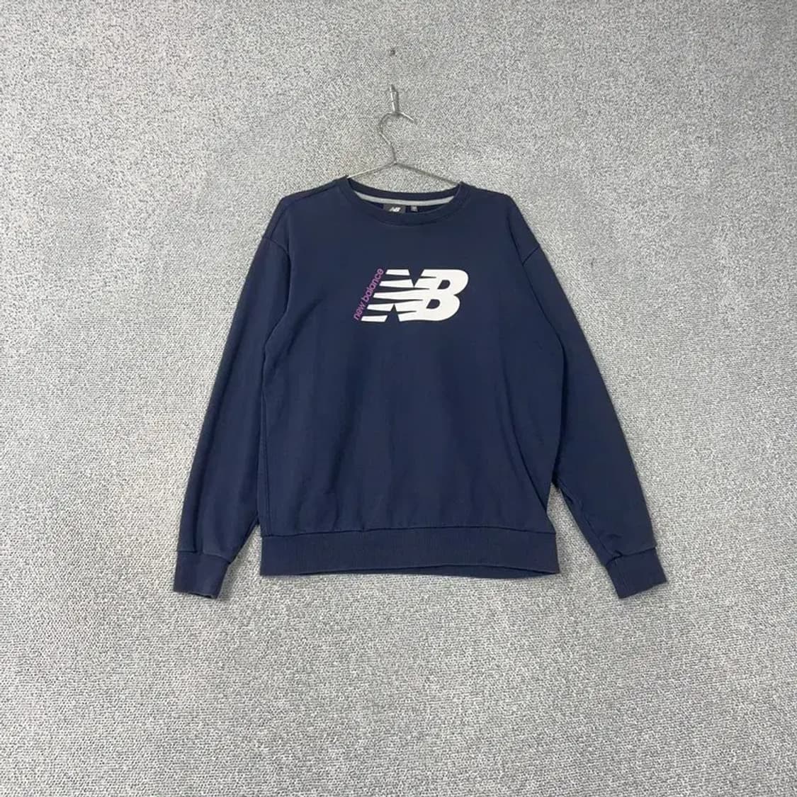 뉴발란스 프린팅 로고 네이비 맨투맨 L 상품이미지1